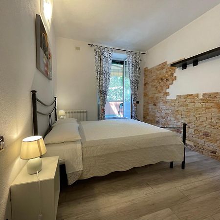 Apartment Sant'Andrea เลวานโต ภายนอก รูปภาพ